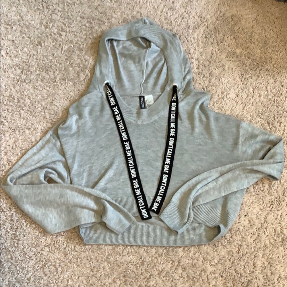 Very loose crop top